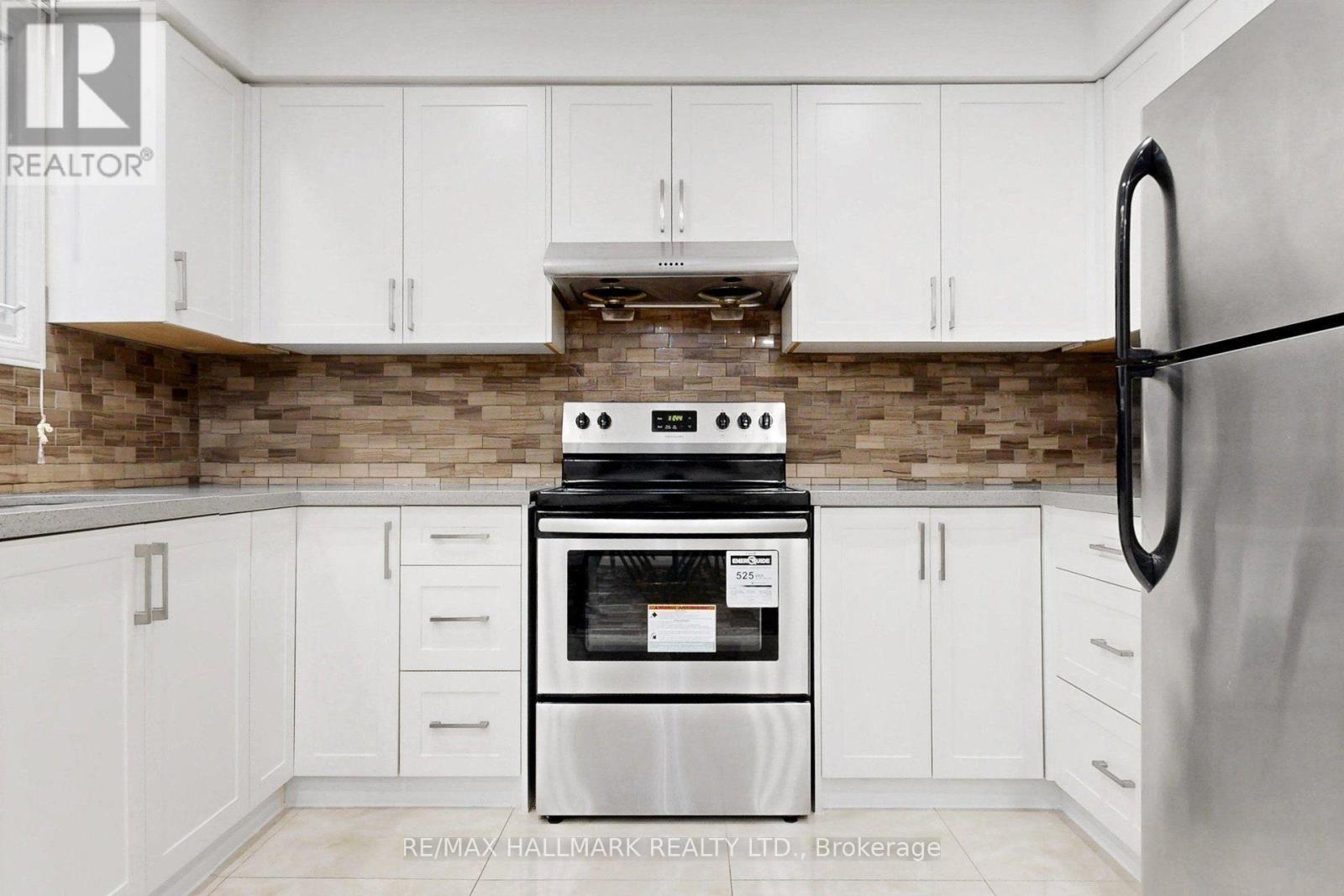 22 Pining Road Property Photo 10