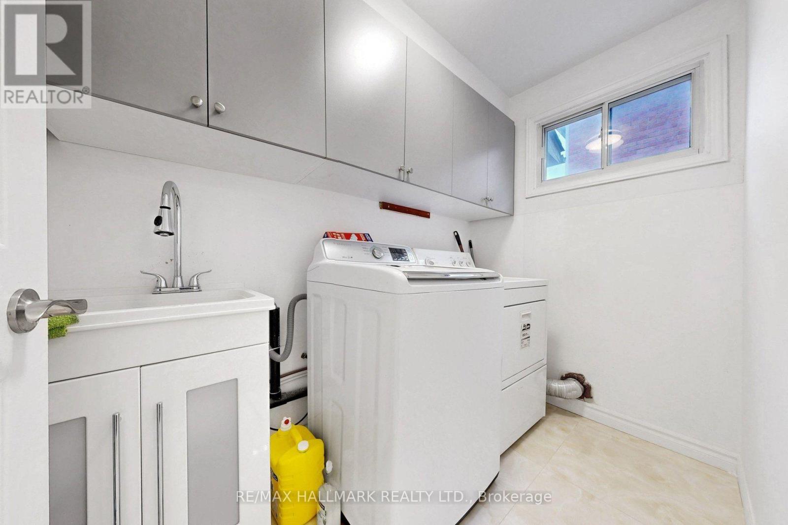 22 Pining Road Property Photo 15