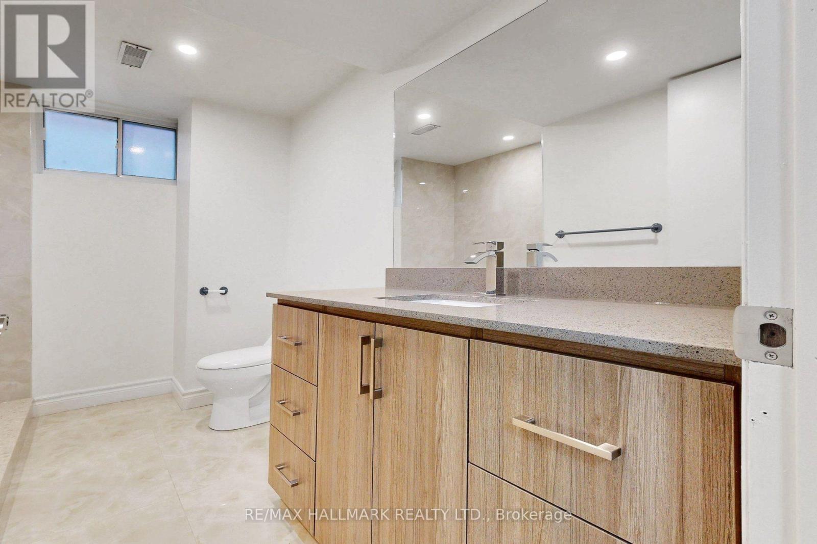 22 Pining Road Property Photo 31