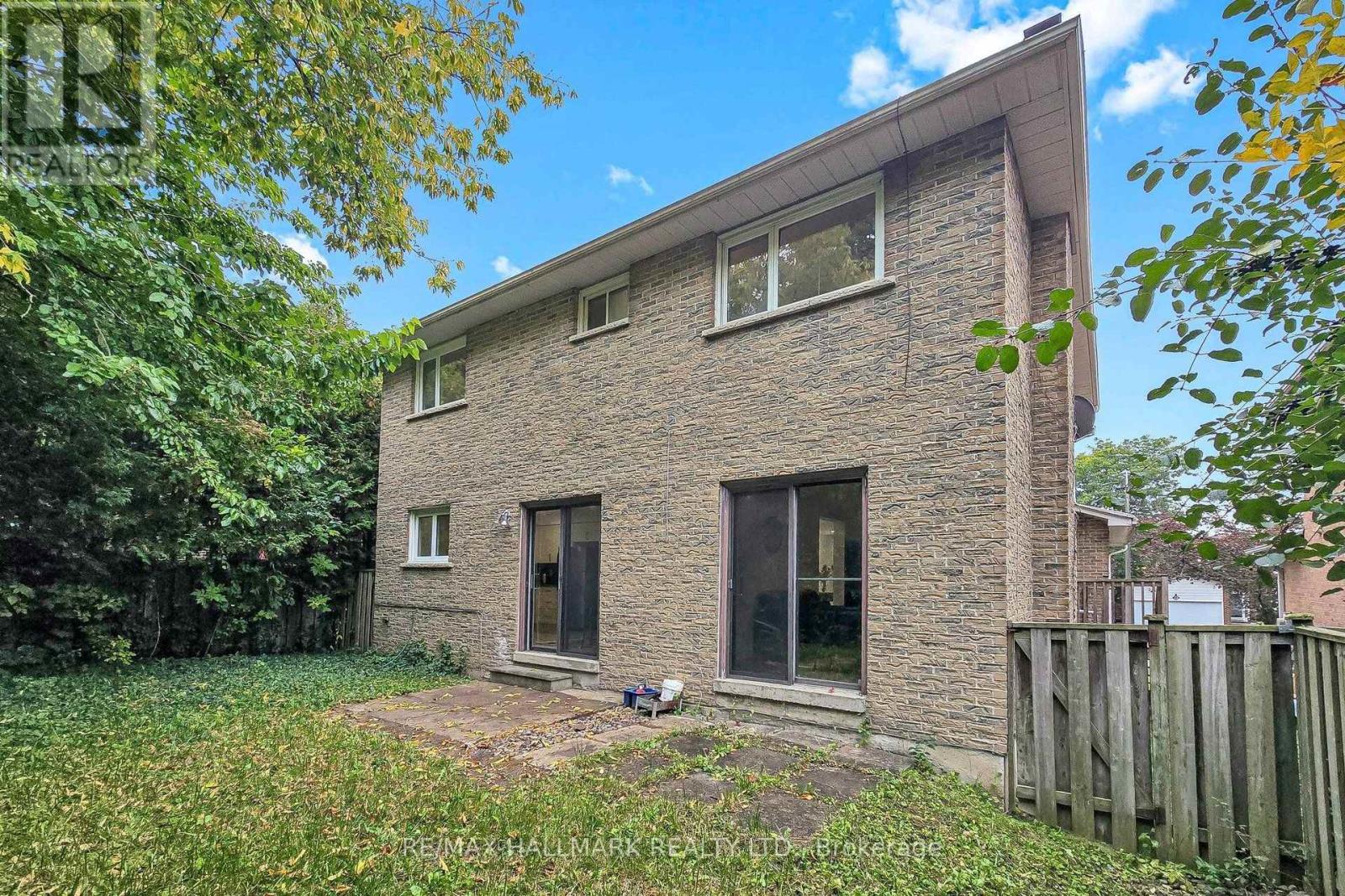 22 Pining Road Property Photo 35