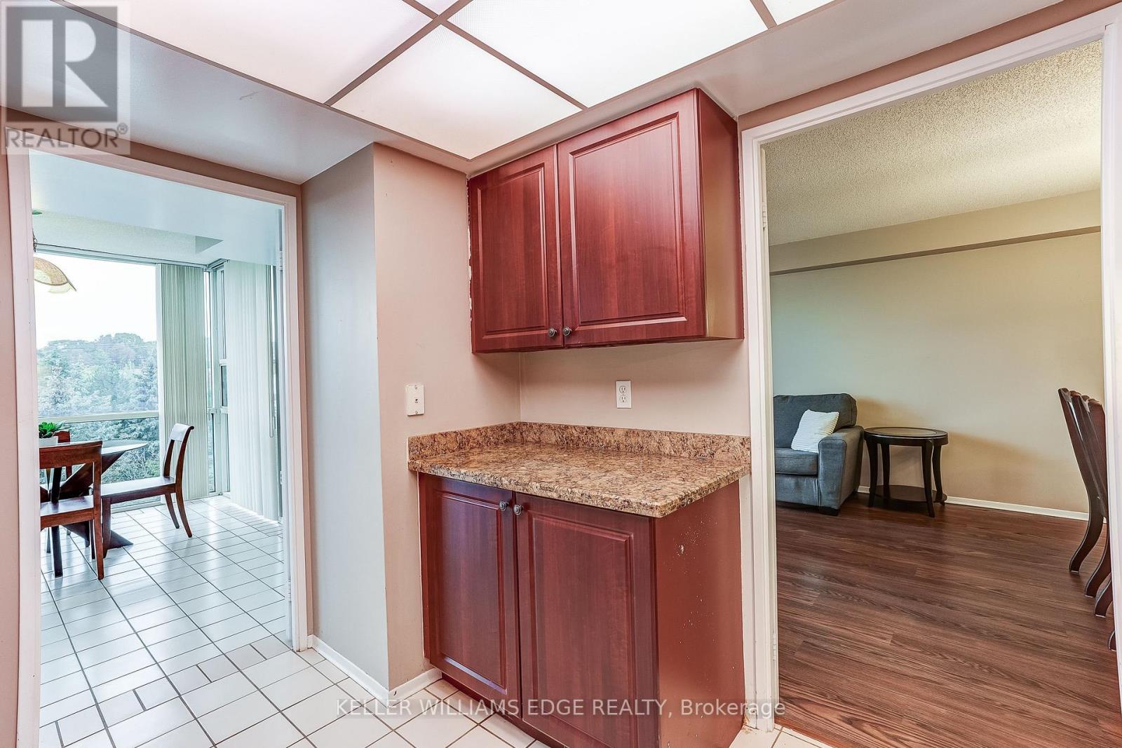 603 - 40 Harding Boulevard W Property Photo 15