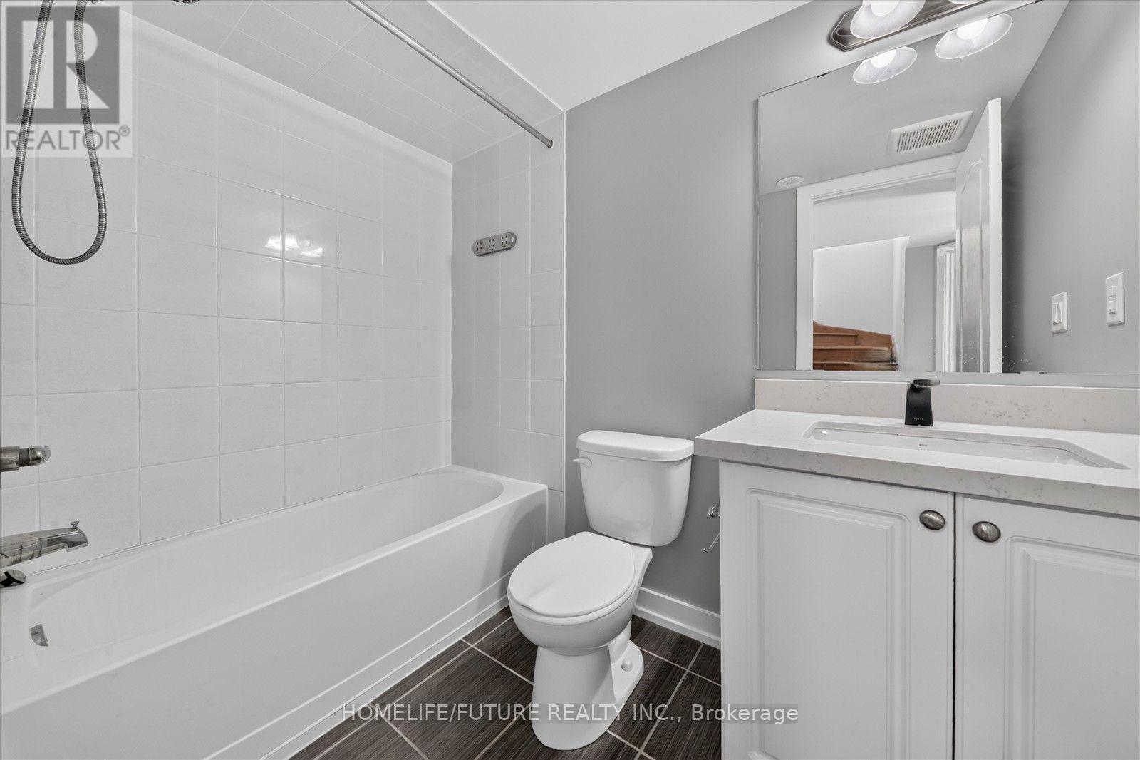 908 - 2 Blanche Lane Property Photo 27
