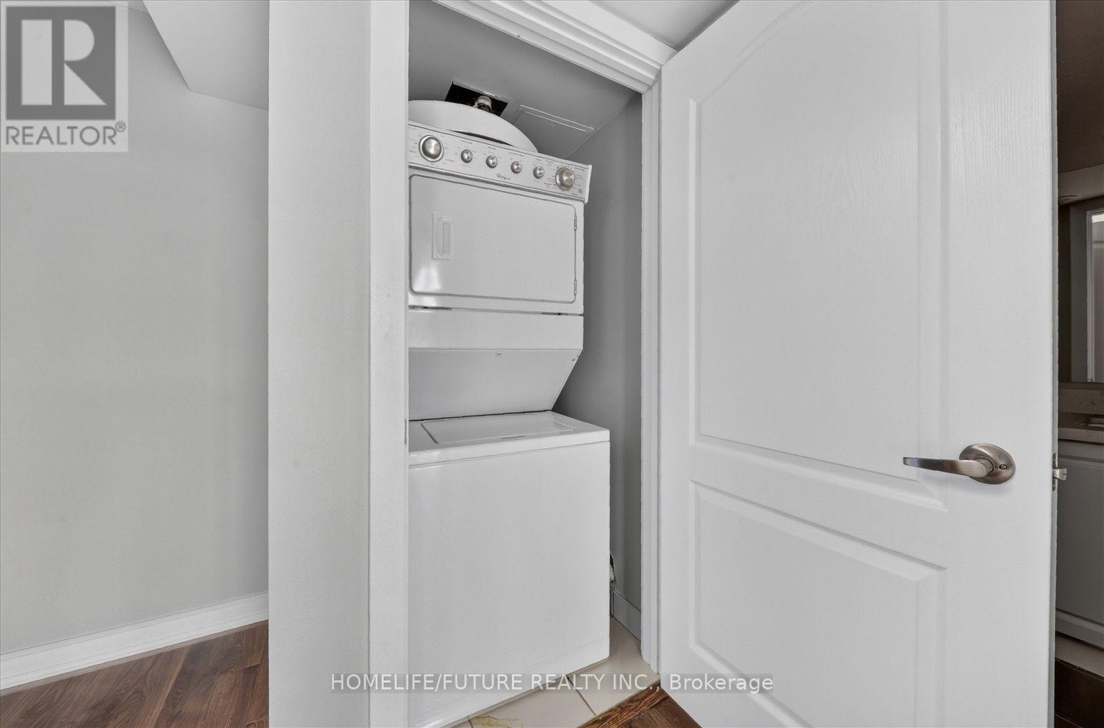 908 - 2 Blanche Lane Property Photo 28