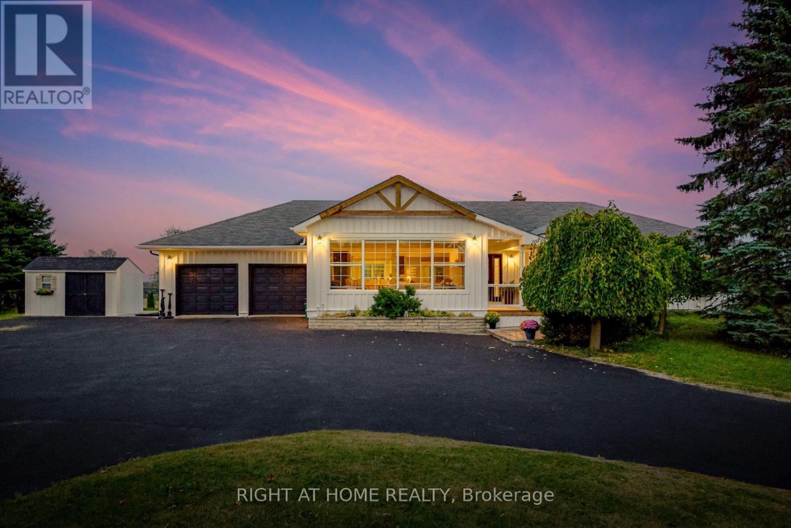 31 Uxbridge Heights Drive Property Photo 1