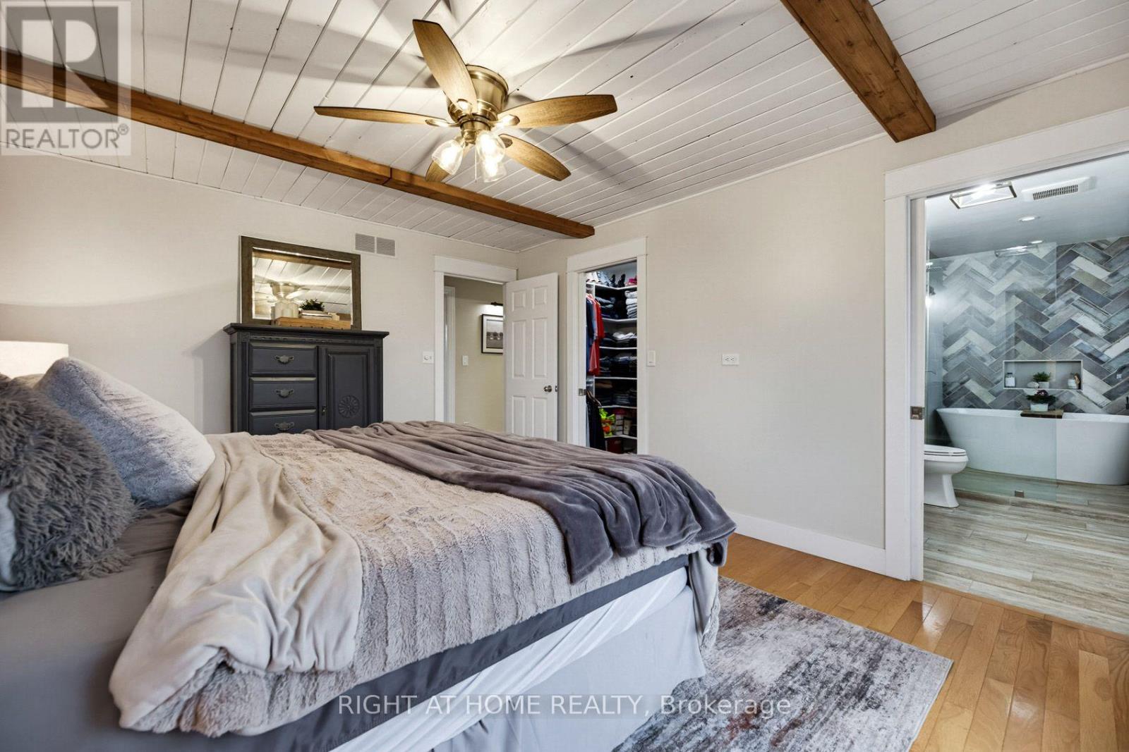 31 Uxbridge Heights Drive Property Photo 18