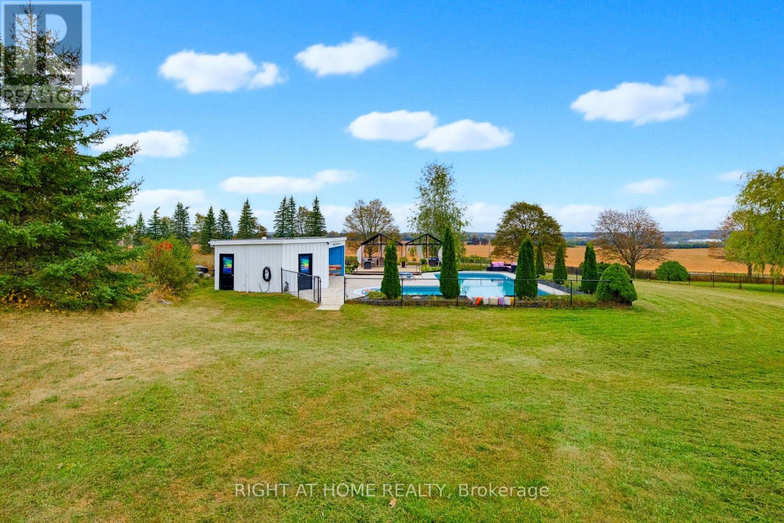 31 Uxbridge Heights Drive Property Photo 37