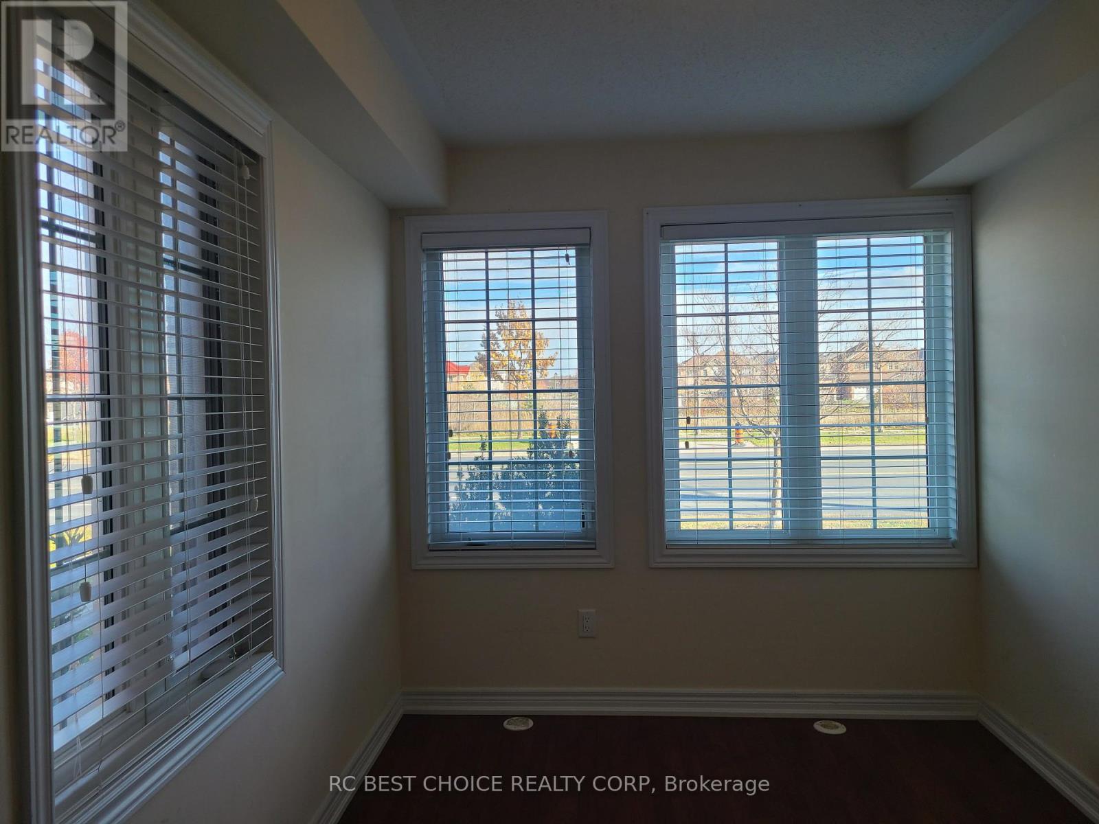 9982 Mccowan Road Property Photo 6