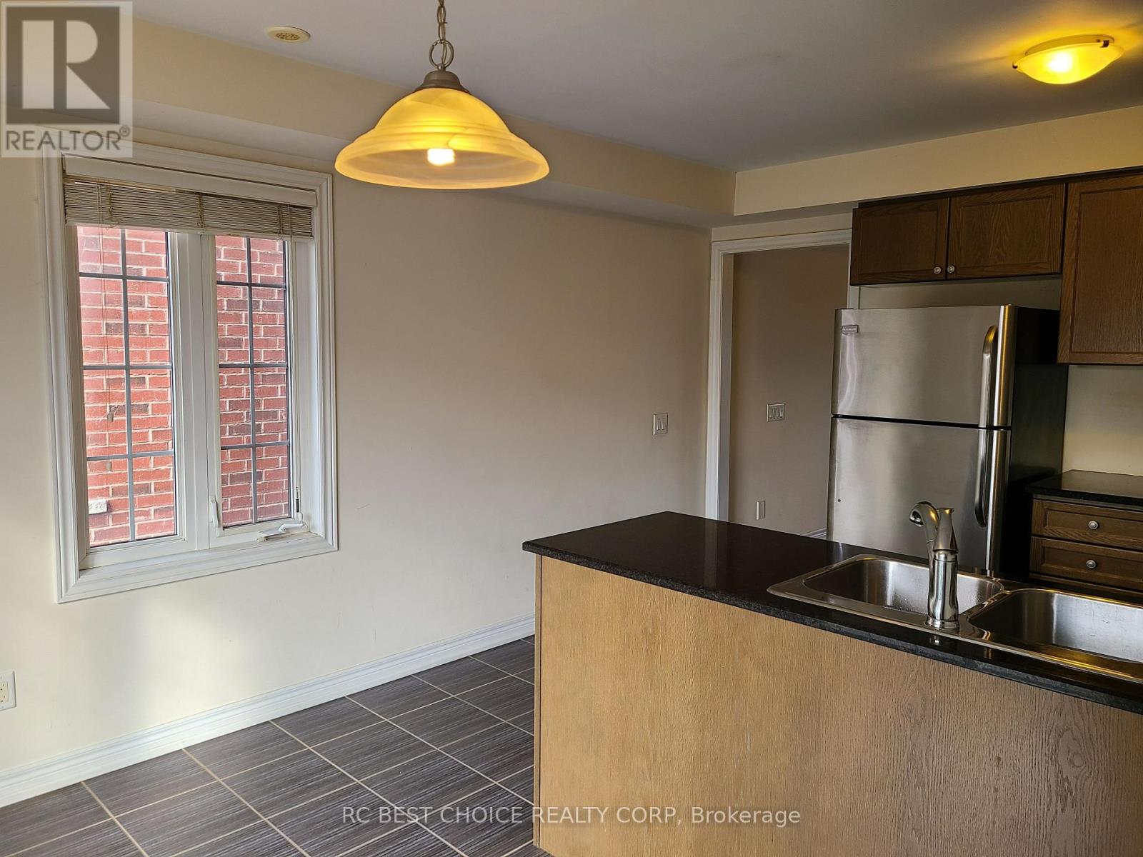 9982 Mccowan Road Property Photo 15