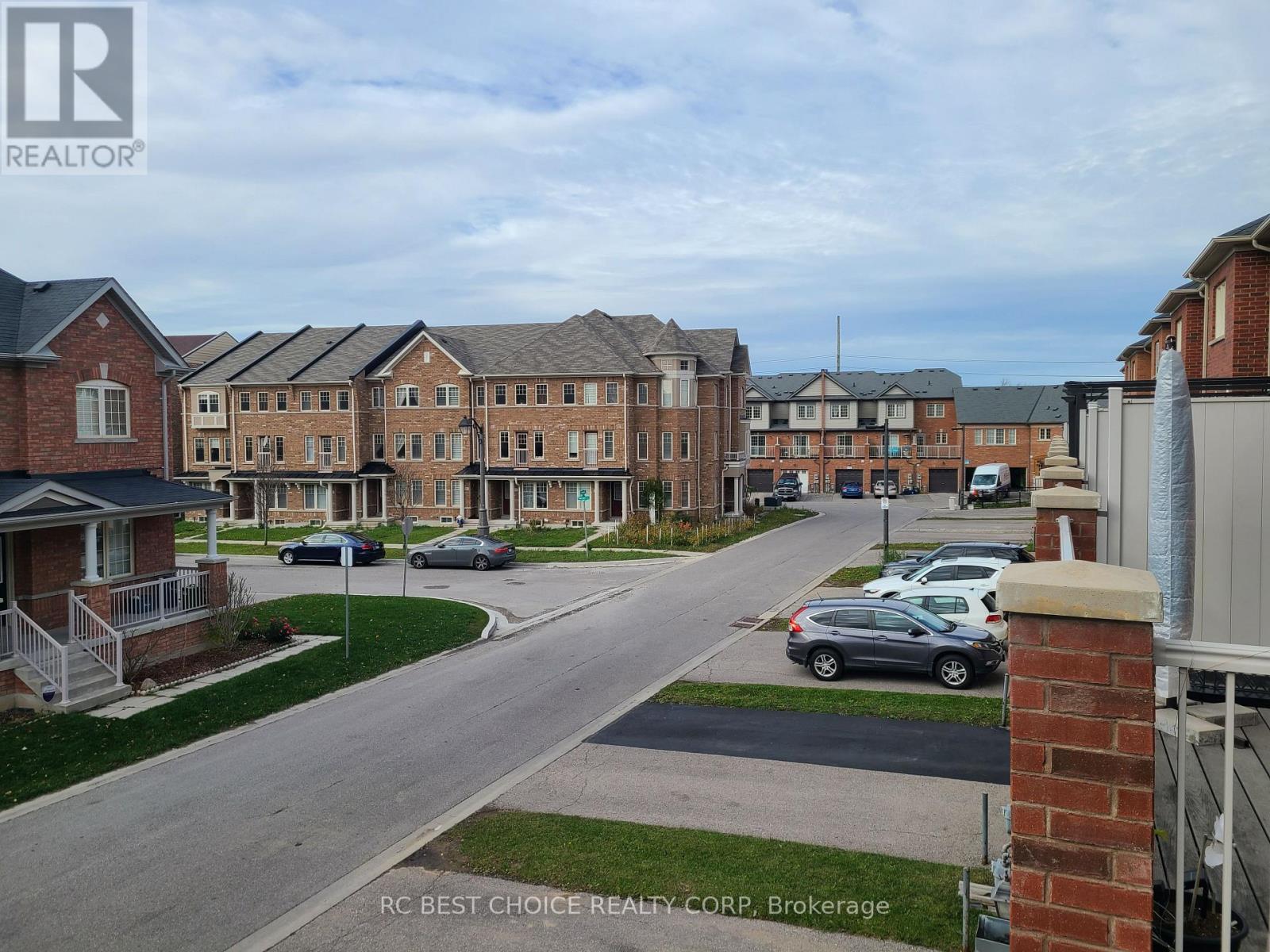 9982 Mccowan Road Property Photo 16