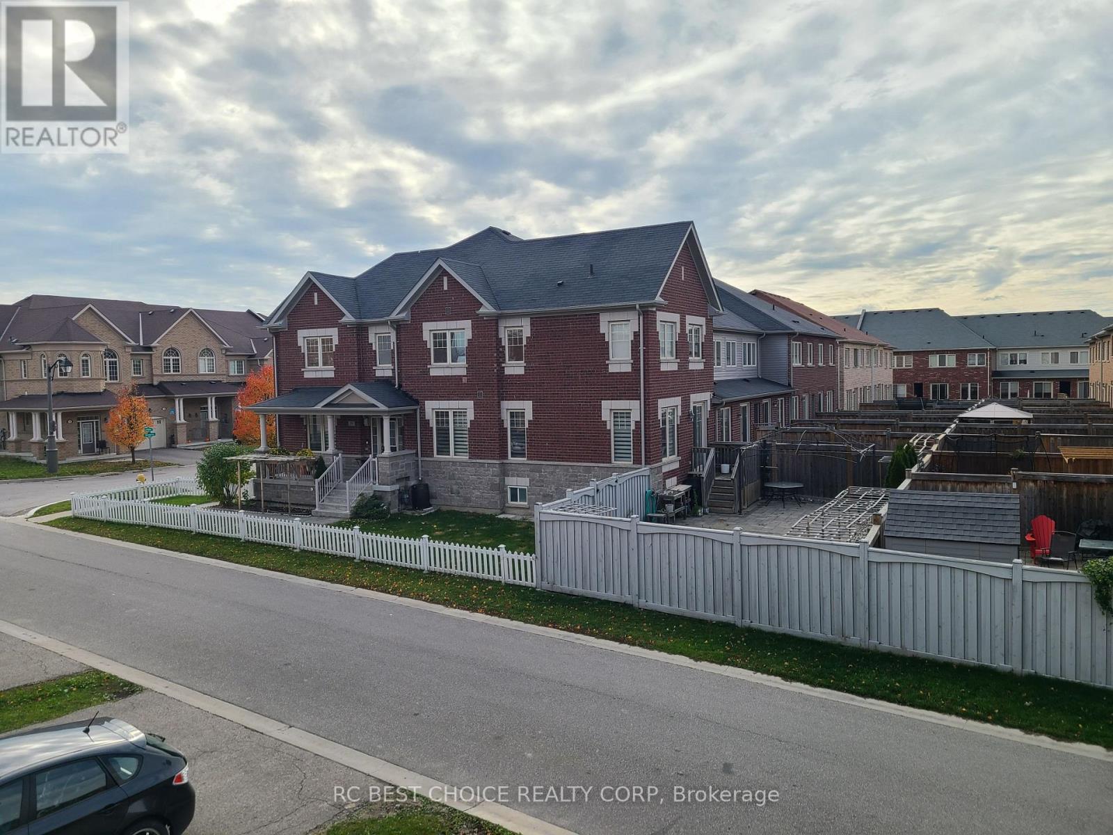 9982 Mccowan Road Property Photo 18