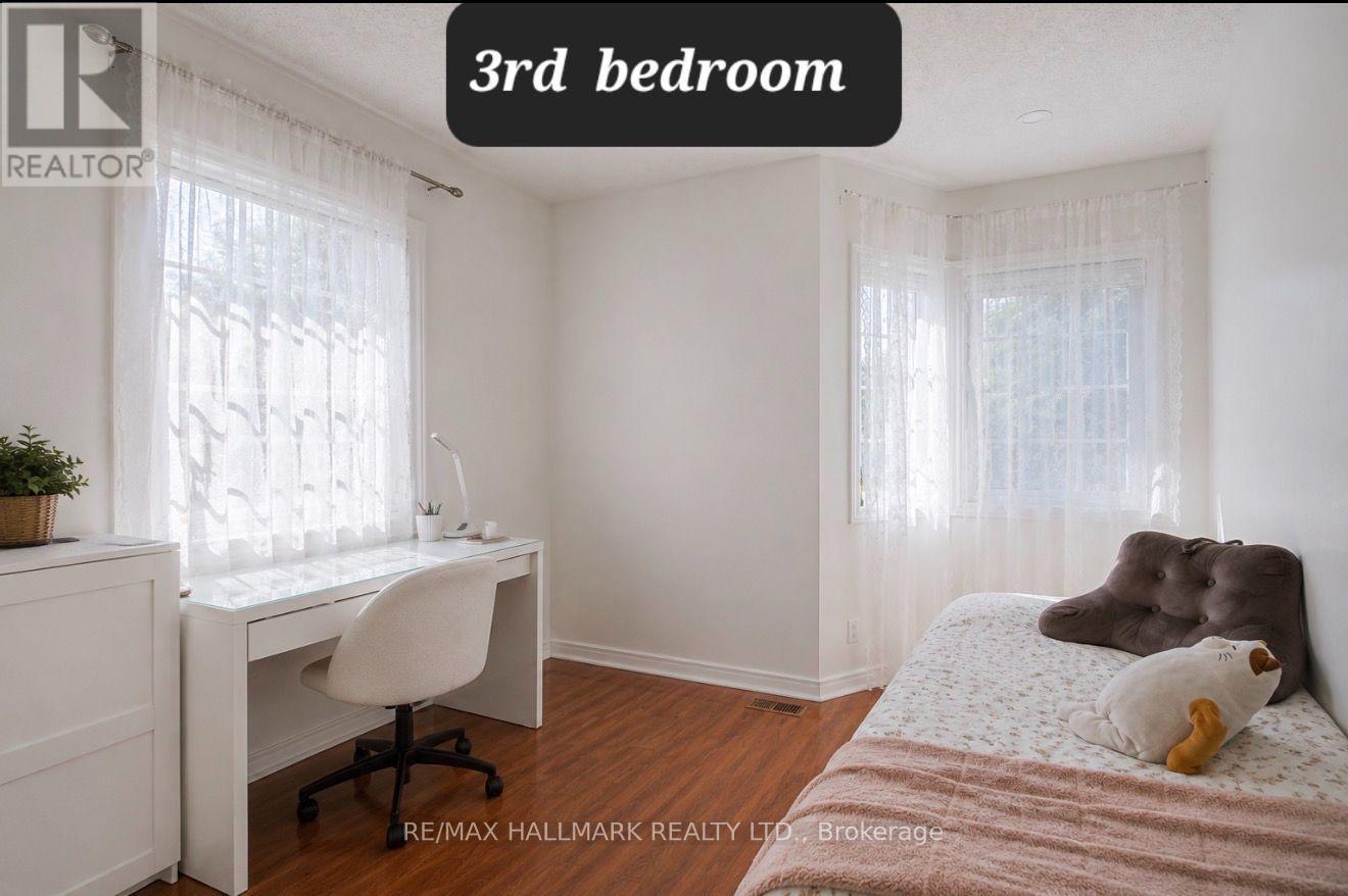 70 - 190 Harding Boulevard W Property Photo 17