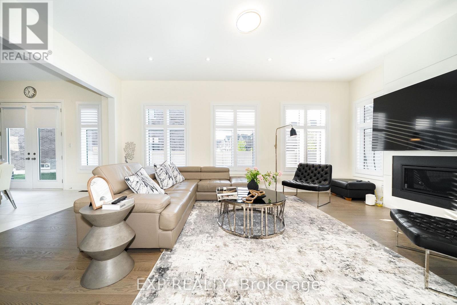 38 Bud Leggett Crescent Property Photo 12