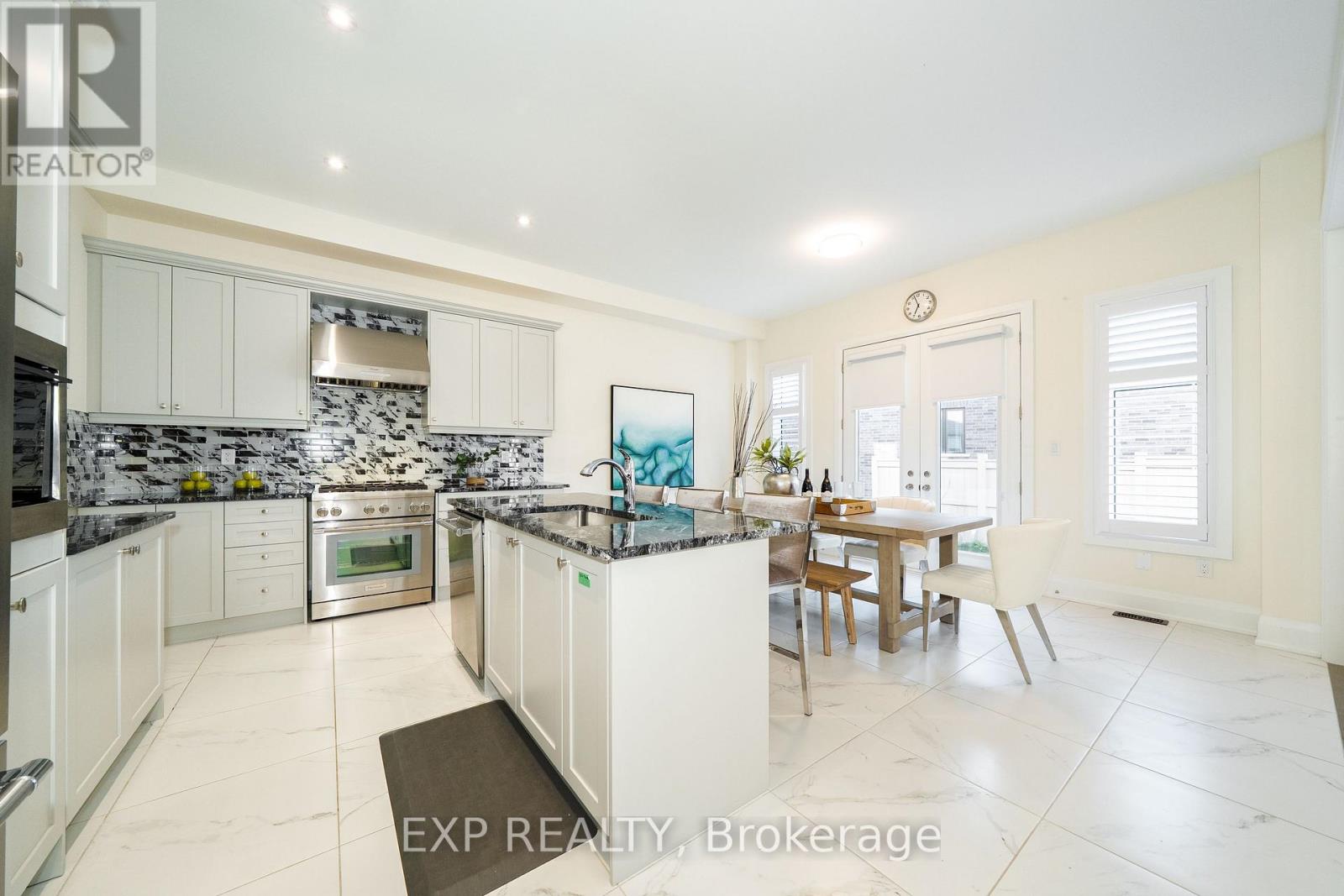 38 Bud Leggett Crescent Property Photo 18