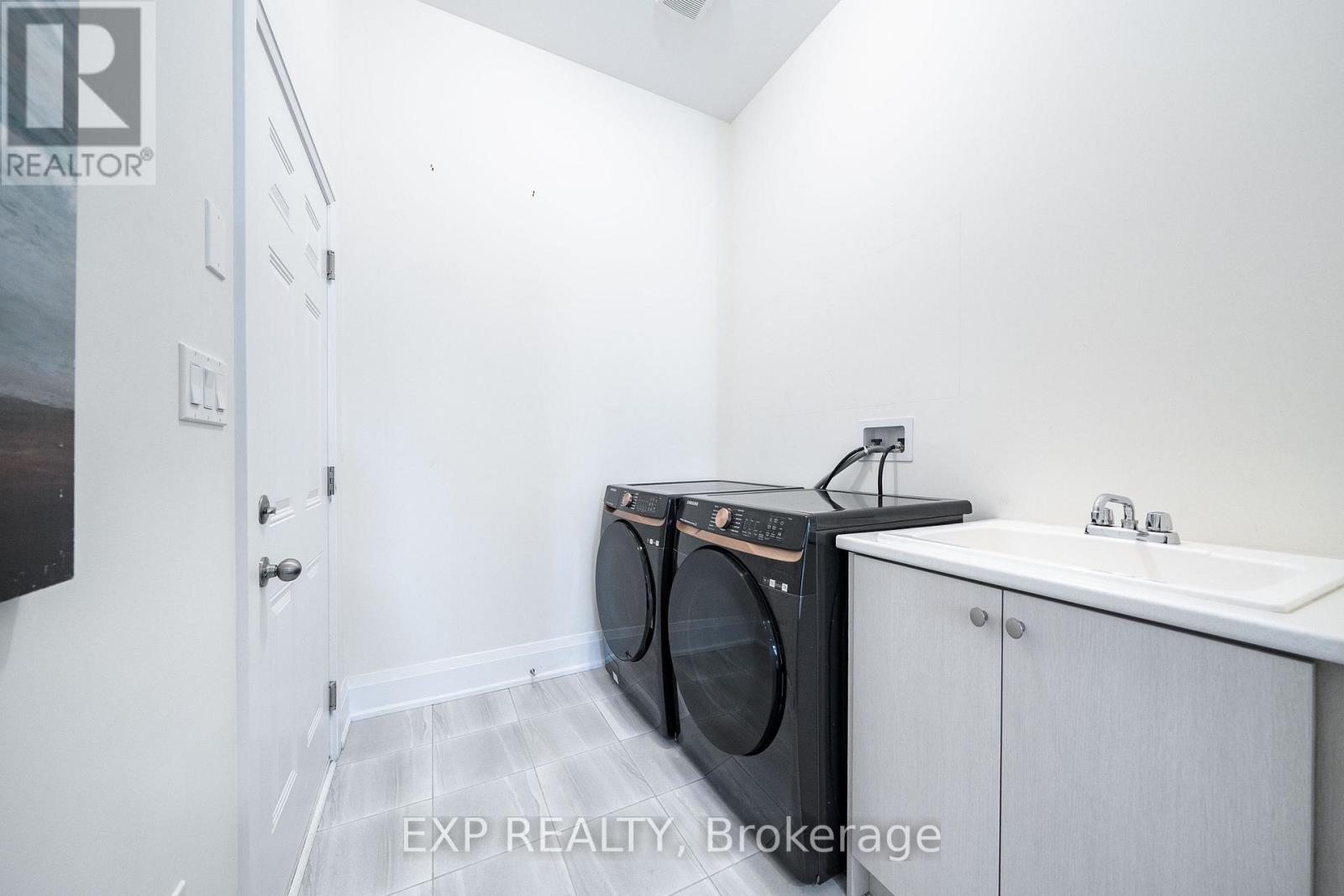 38 Bud Leggett Crescent Property Photo 23