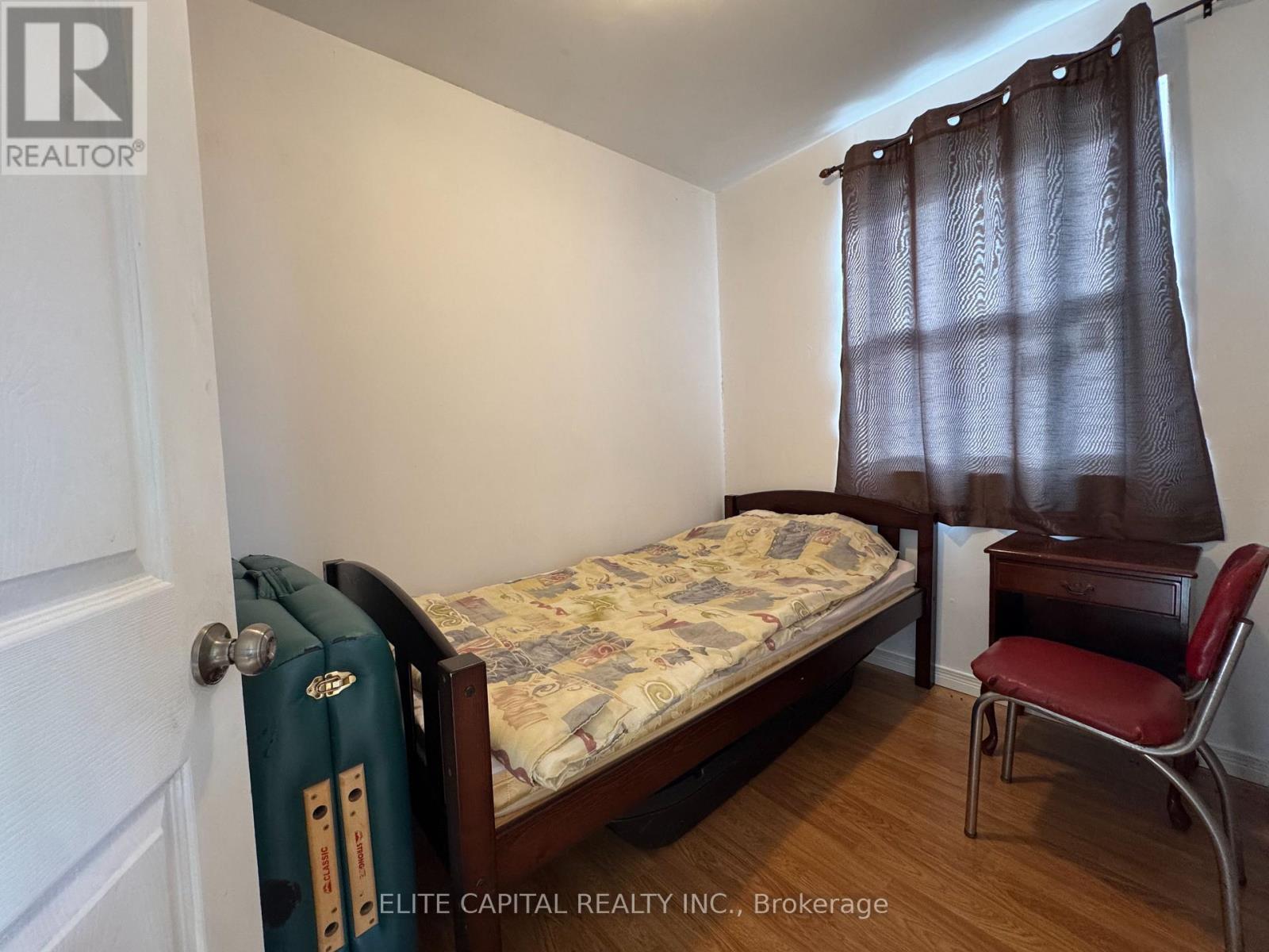 9 Lambrook Drive Property Photo 6
