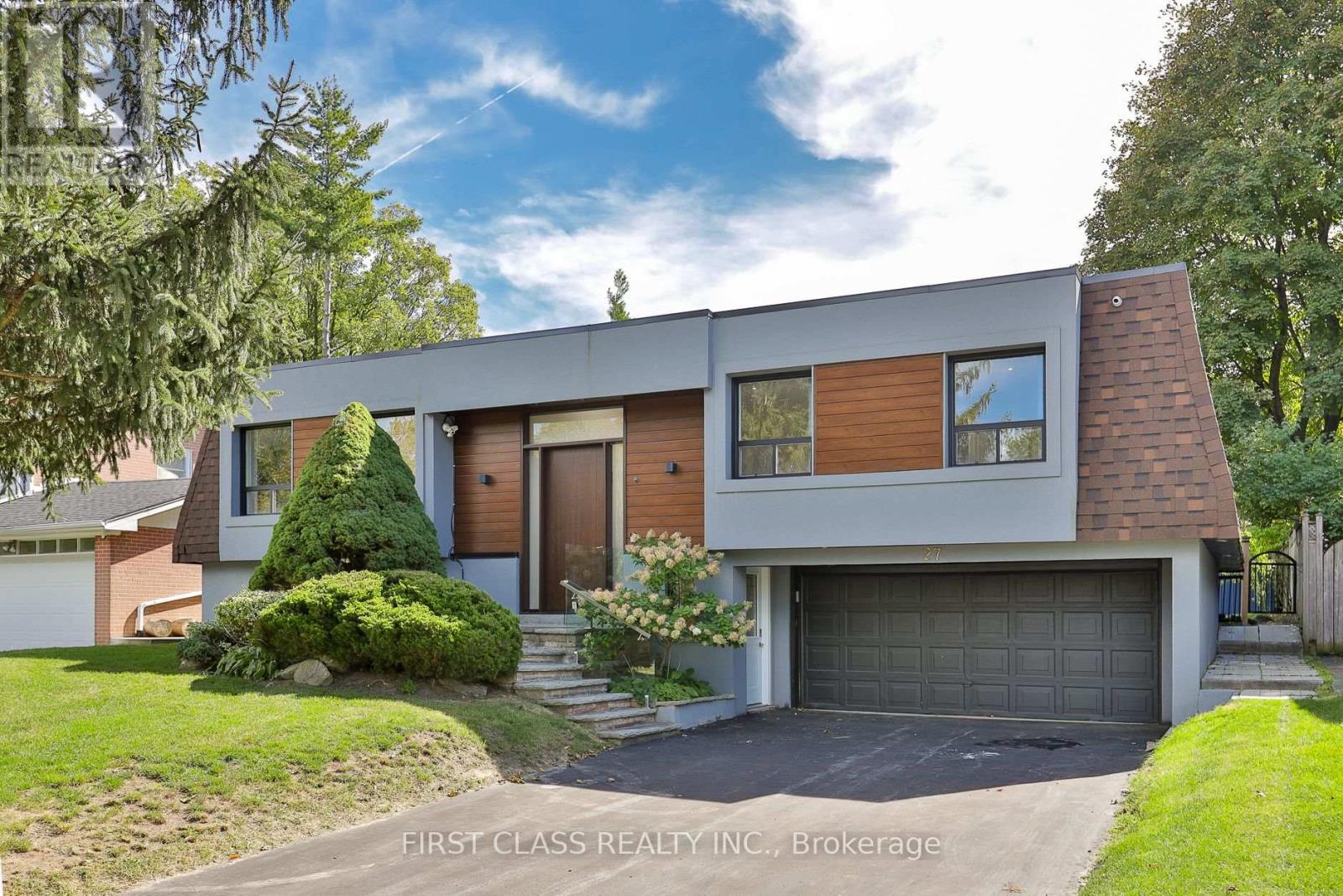 27 Delair Crescent Property Photo 1