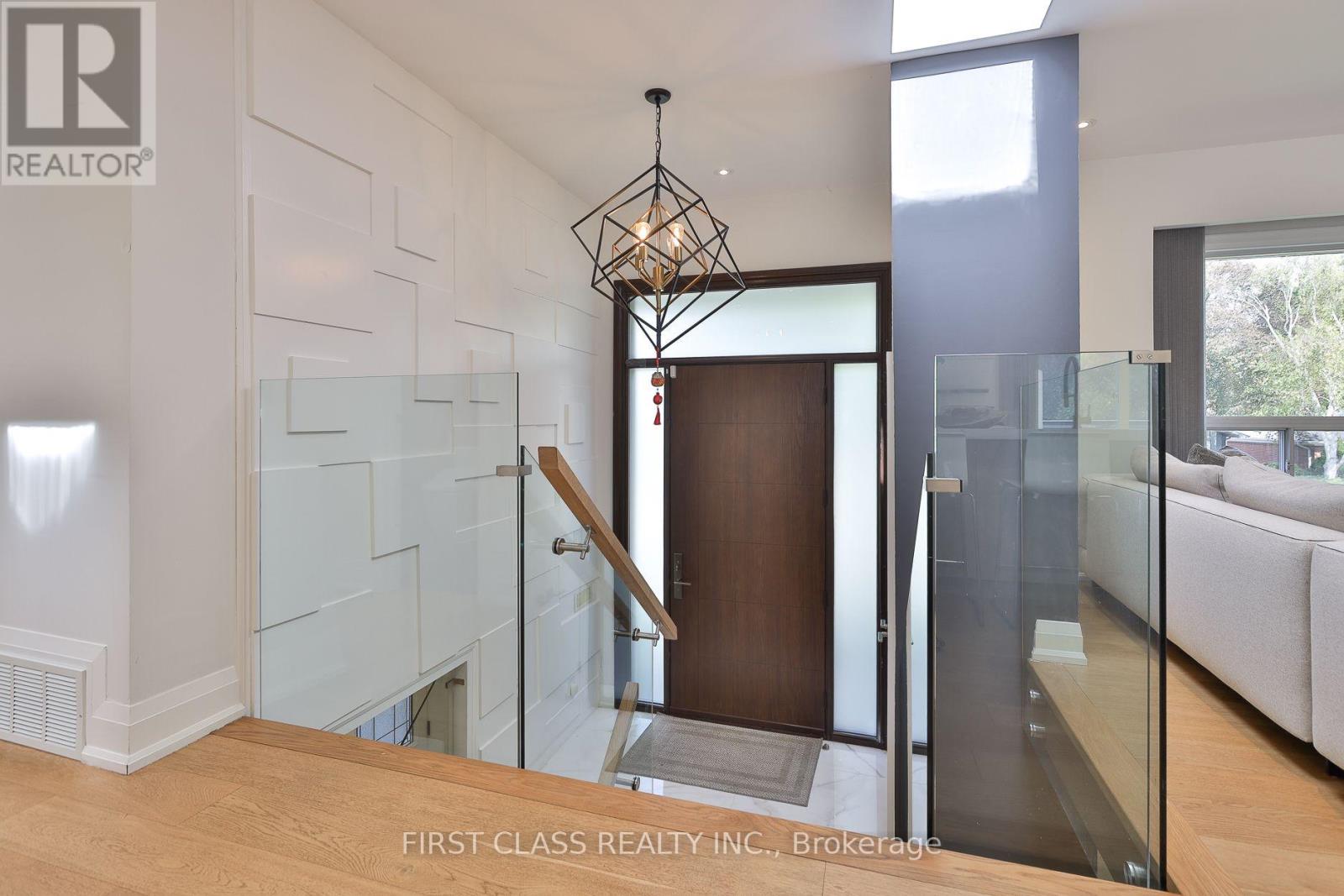 27 Delair Crescent Property Photo 2