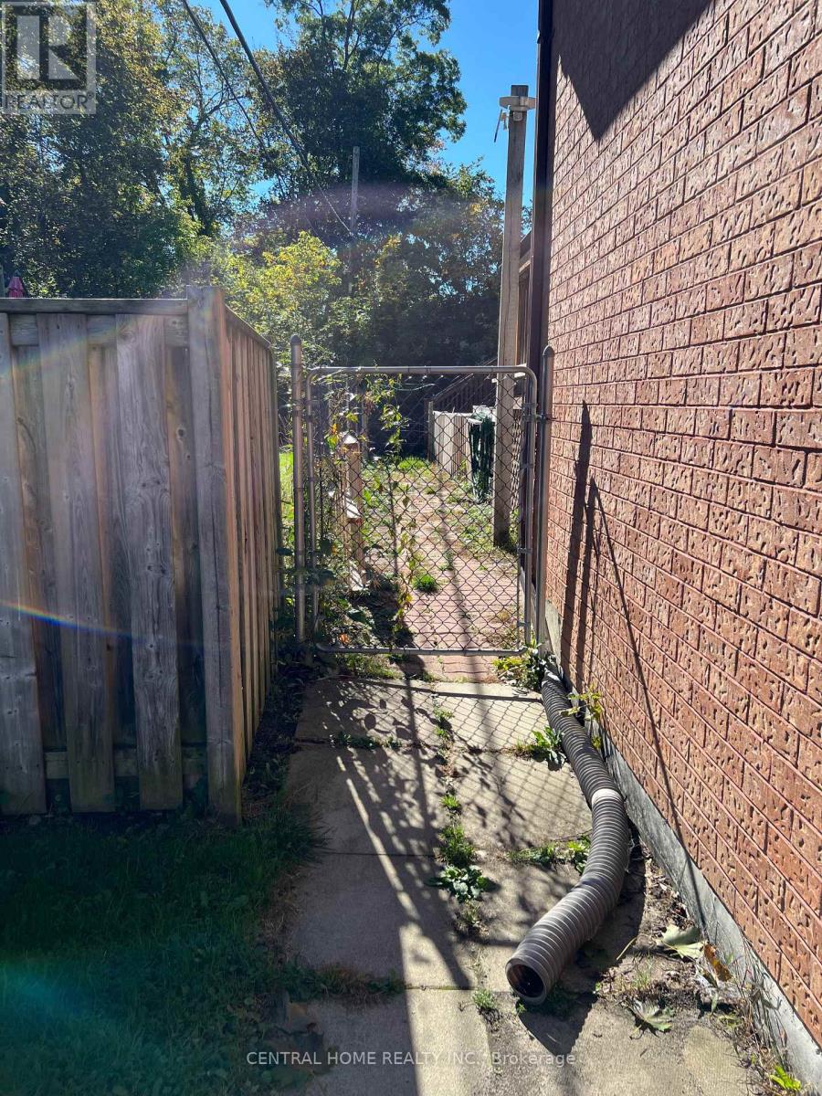 Lower - 299 Lakeview Boulevard Property Photo 14
