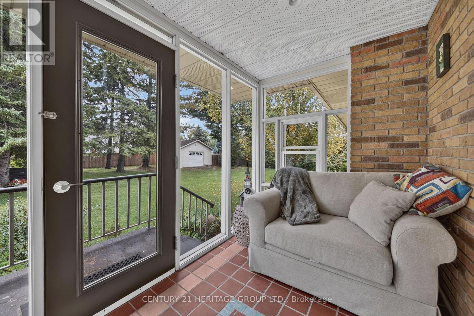 1 Arthur Evans Crescent Property Photo 10