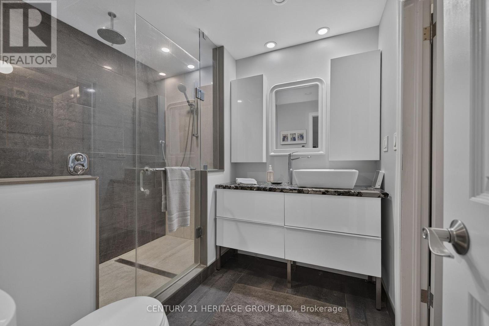 1 Arthur Evans Crescent Property Photo 26