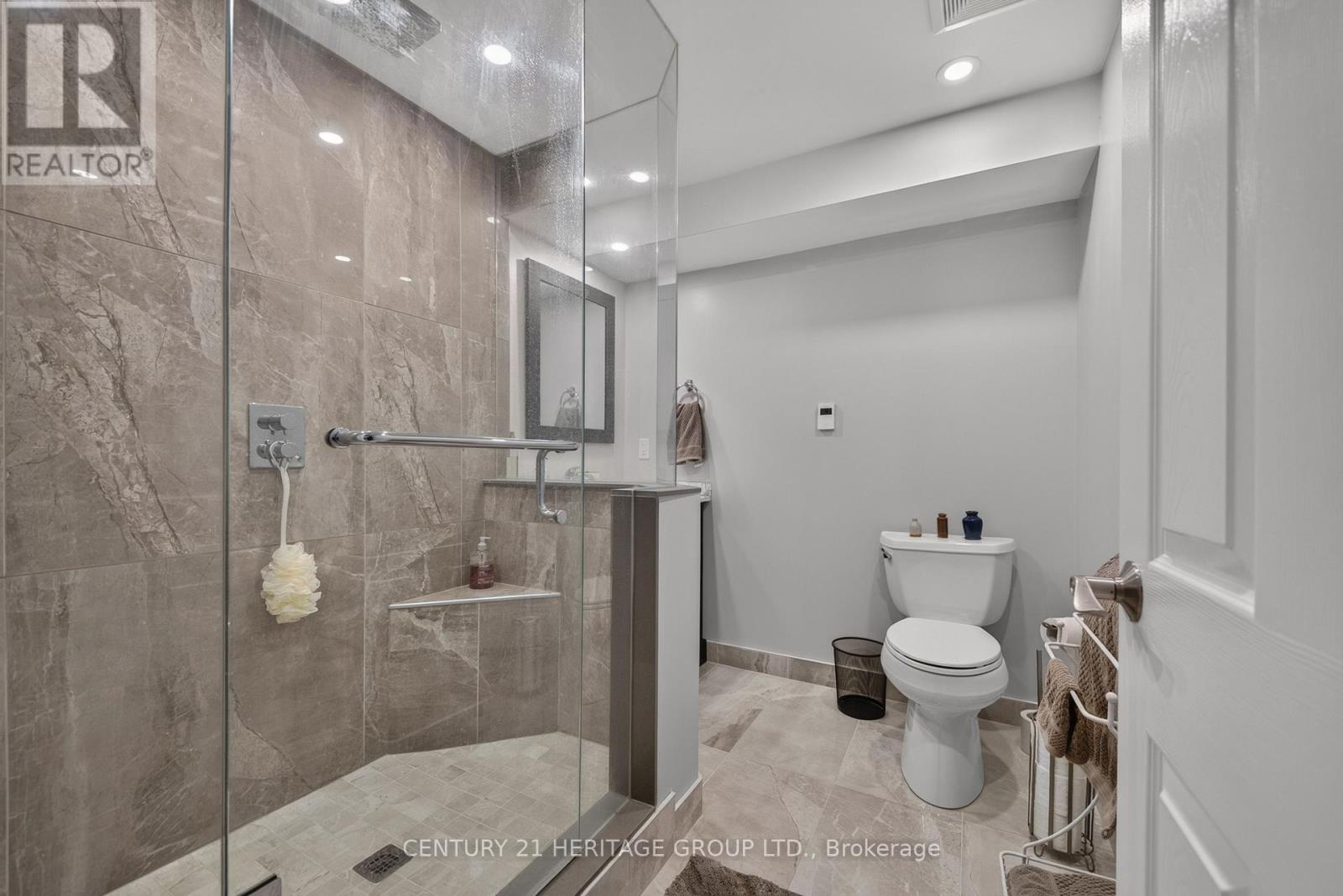 1 Arthur Evans Crescent Property Photo 39