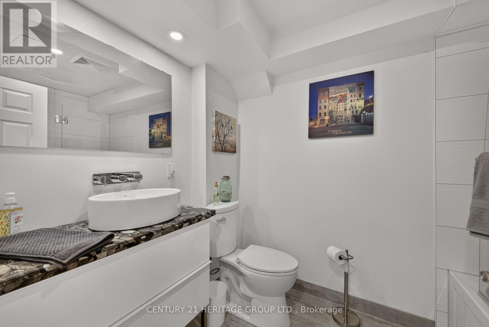 1 Arthur Evans Crescent Property Photo 41