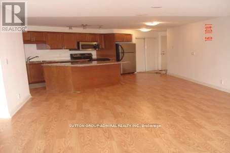 234 - 18 Harding Boulevard E Property Photo 8