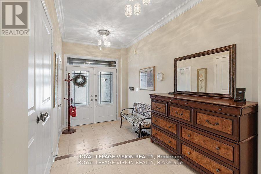 41 Treetops Boulevard Property Photo 6