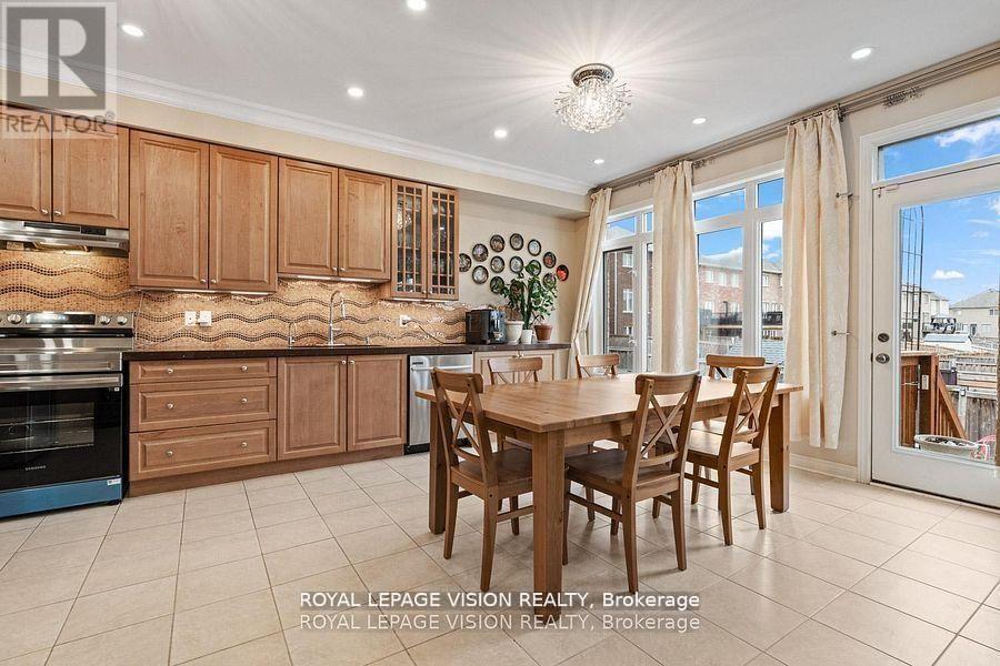 41 Treetops Boulevard Property Photo 14