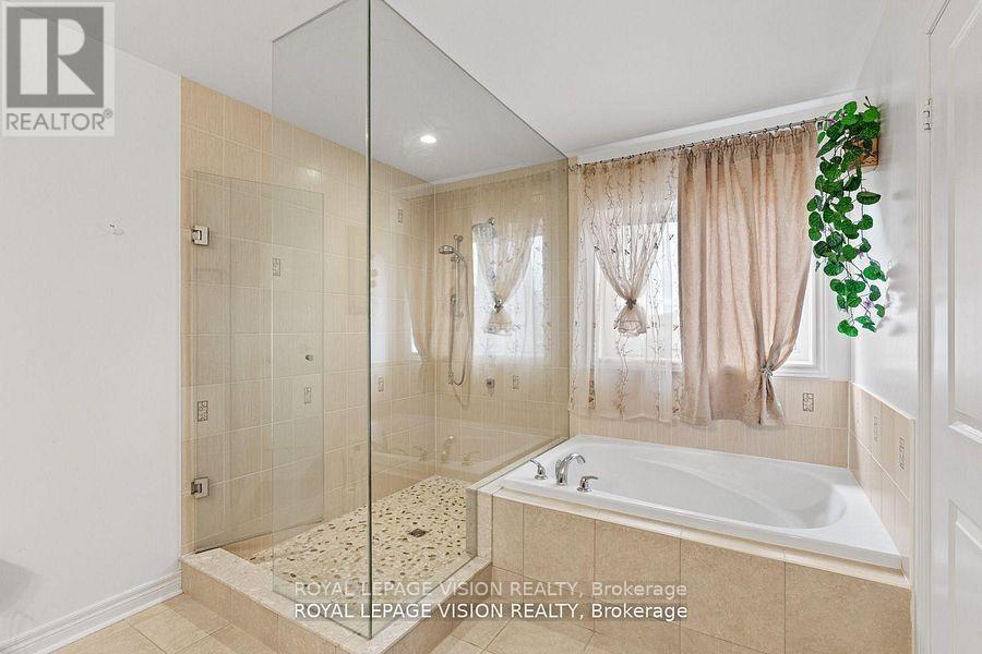 41 Treetops Boulevard Property Photo 25