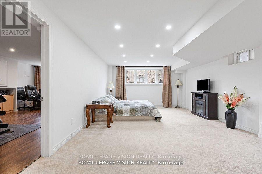 41 Treetops Boulevard Property Photo 31