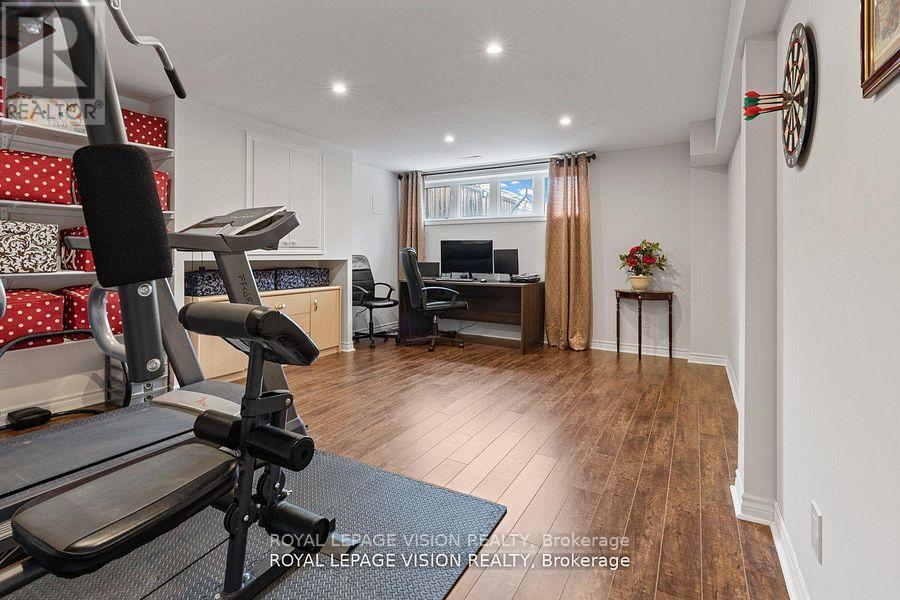 41 Treetops Boulevard Property Photo 33