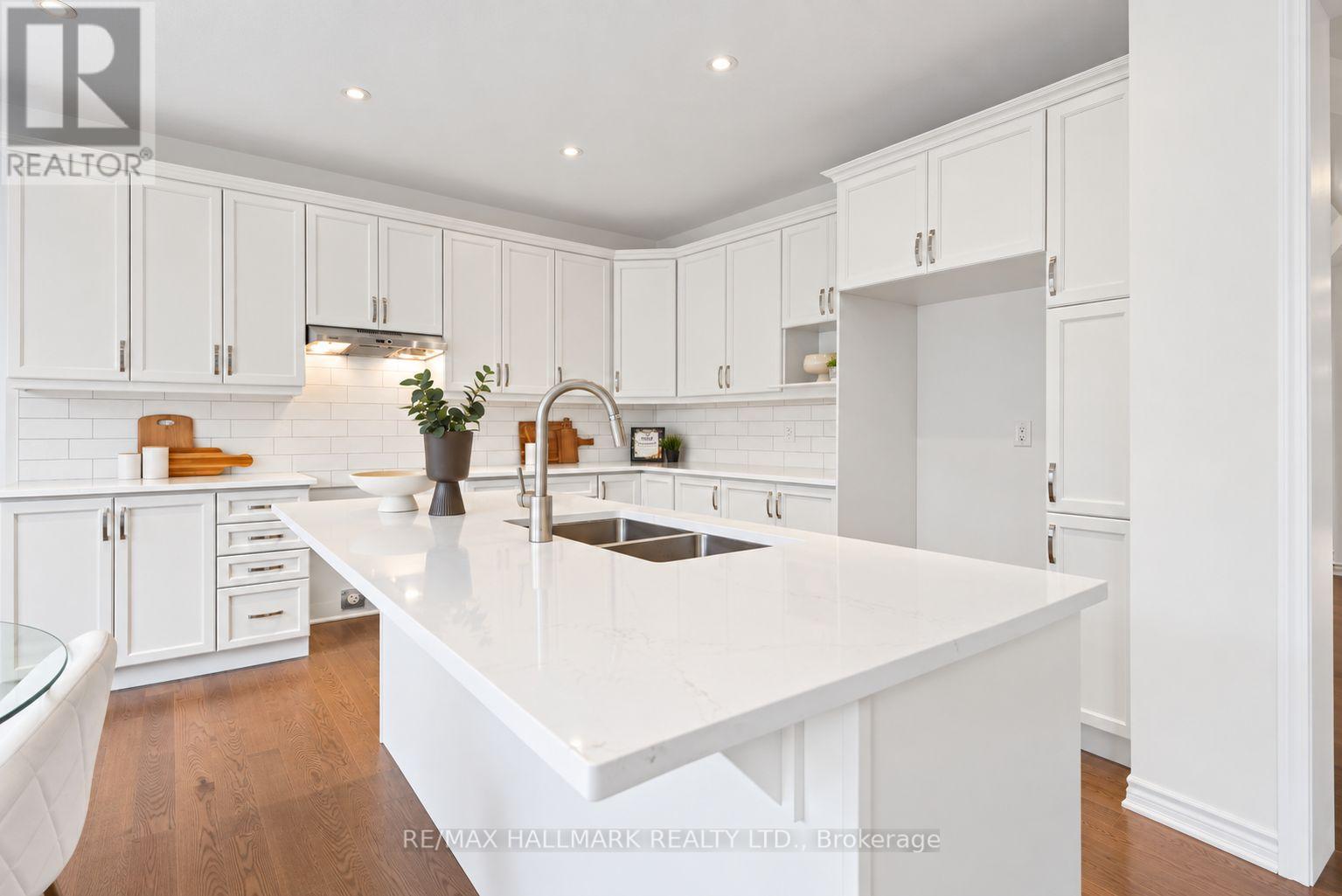 3113 Ireton Street Property Photo 15