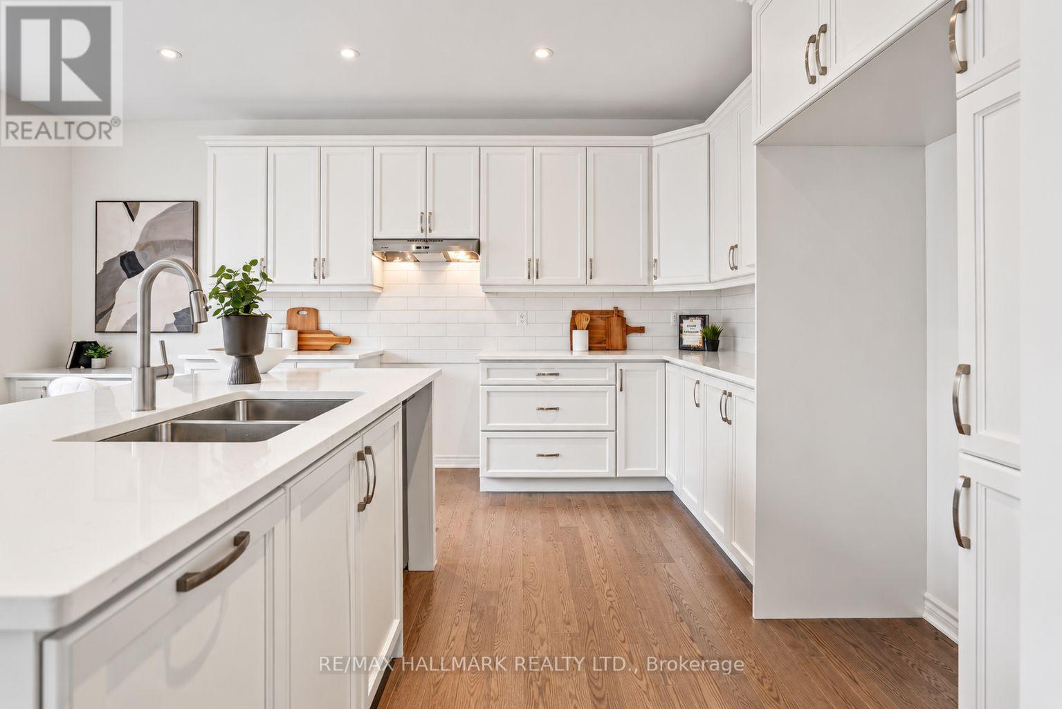 3113 Ireton Street Property Photo 17