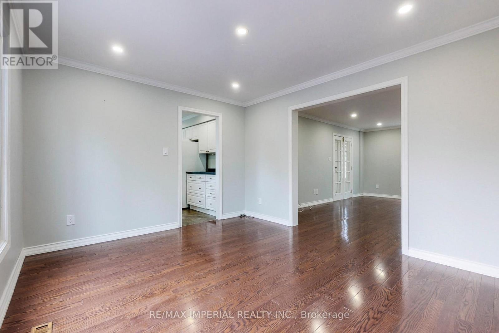 2 Craigleith Crescent Property Photo 8