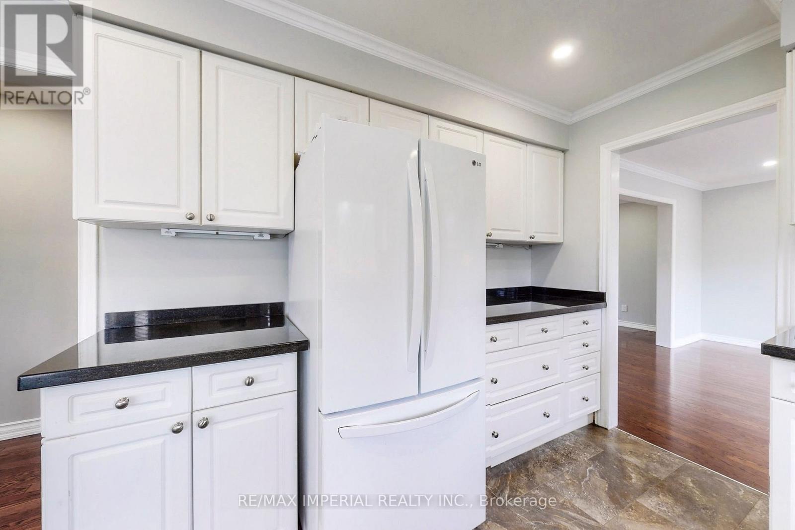 2 Craigleith Crescent Property Photo 13