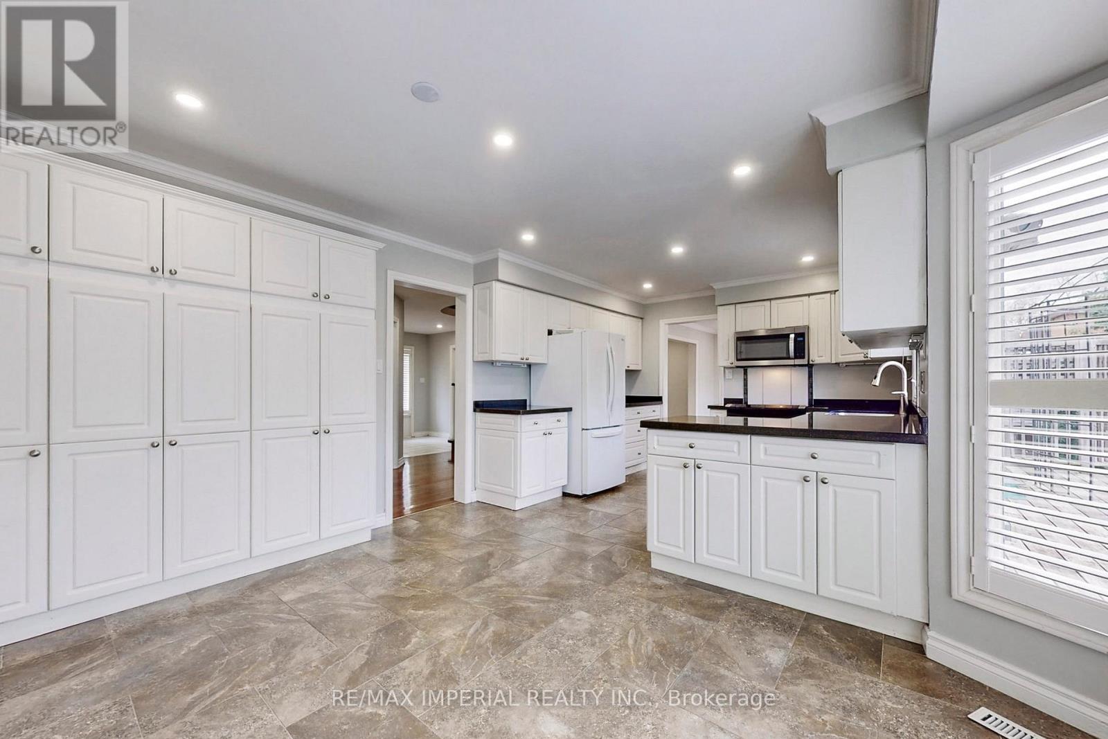 2 Craigleith Crescent Property Photo 16