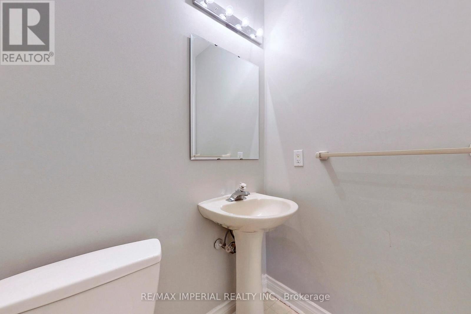 2 Craigleith Crescent Property Photo 17