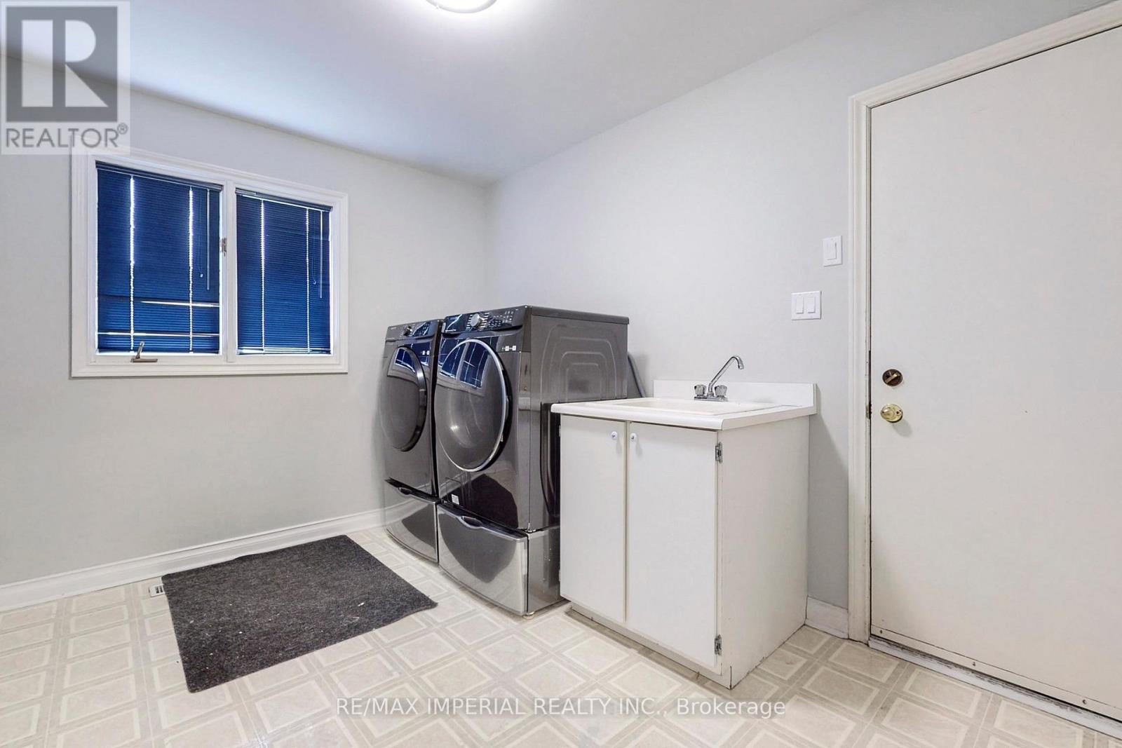 2 Craigleith Crescent Property Photo 18