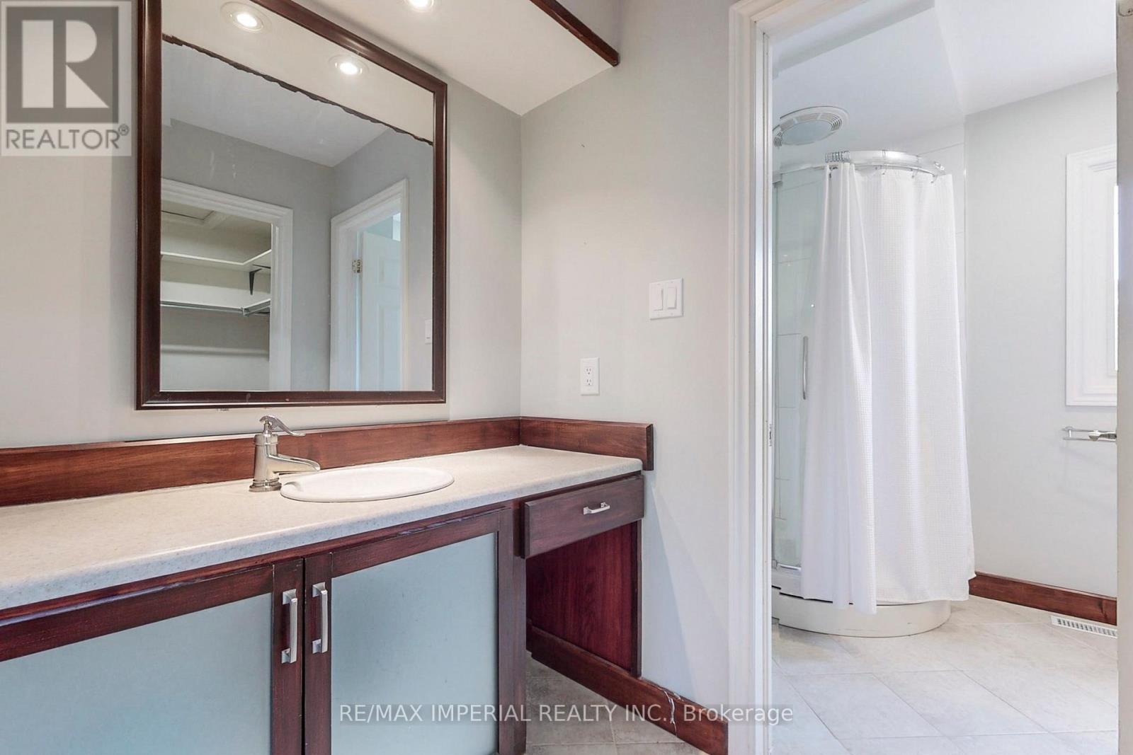 2 Craigleith Crescent Property Photo 22