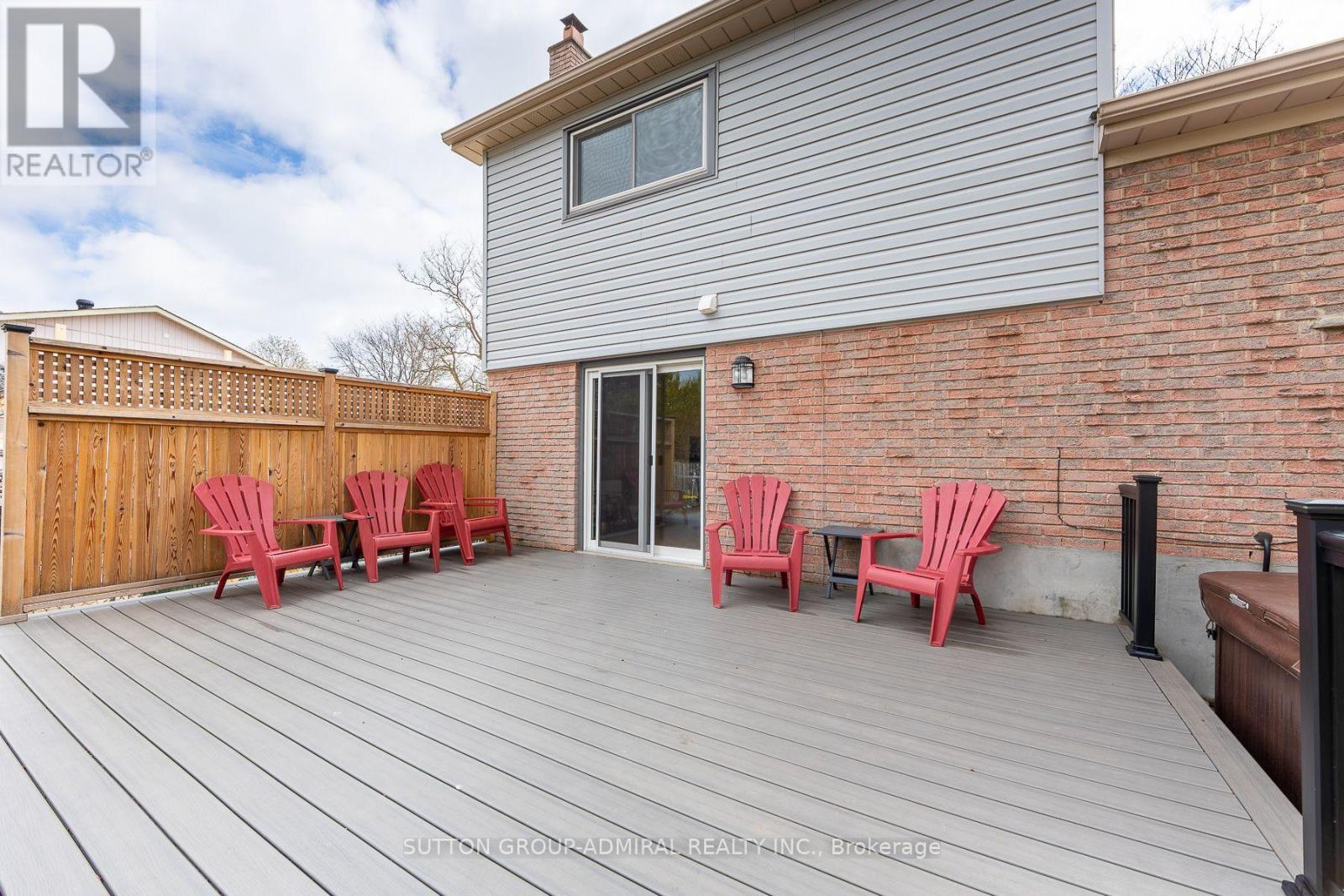 20 Sanderson Crescent Property Photo 26