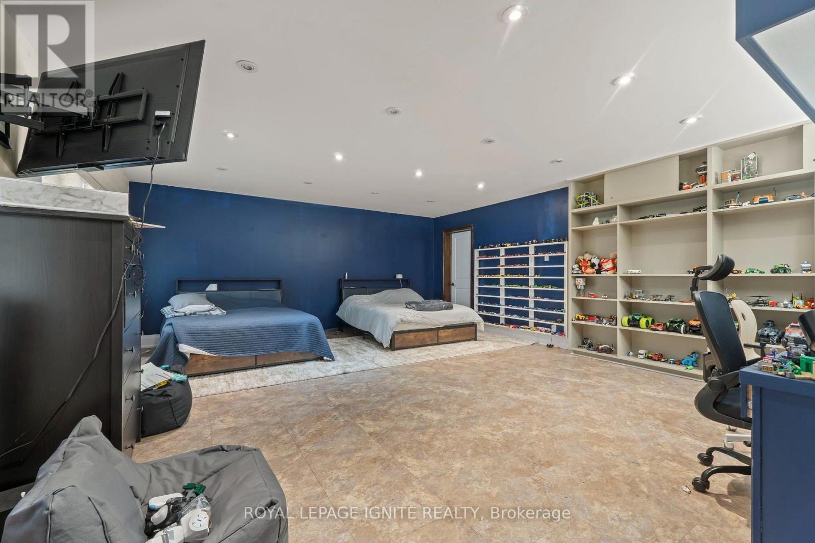 8 Ridgevale Drive Property Photo 34