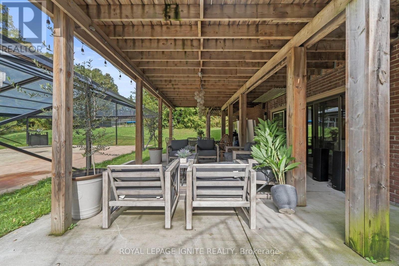 8 Ridgevale Drive Property Photo 36