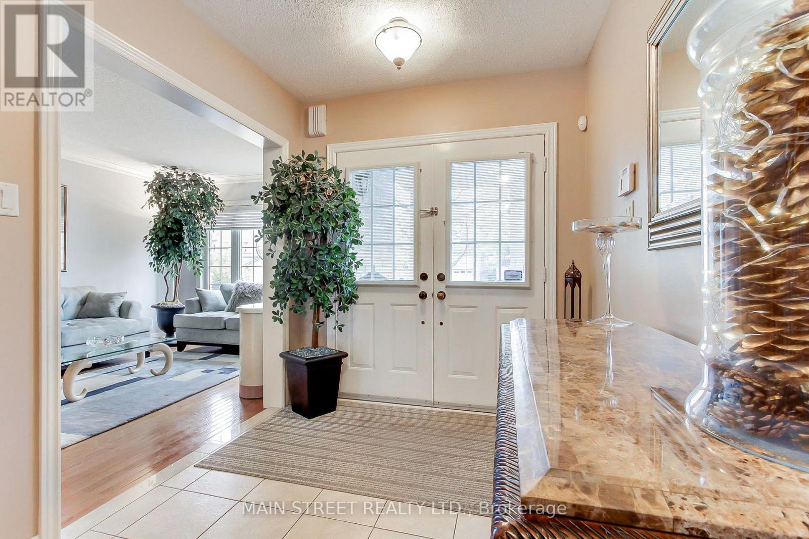 196 Wainscot Avenue Property Photo 4
