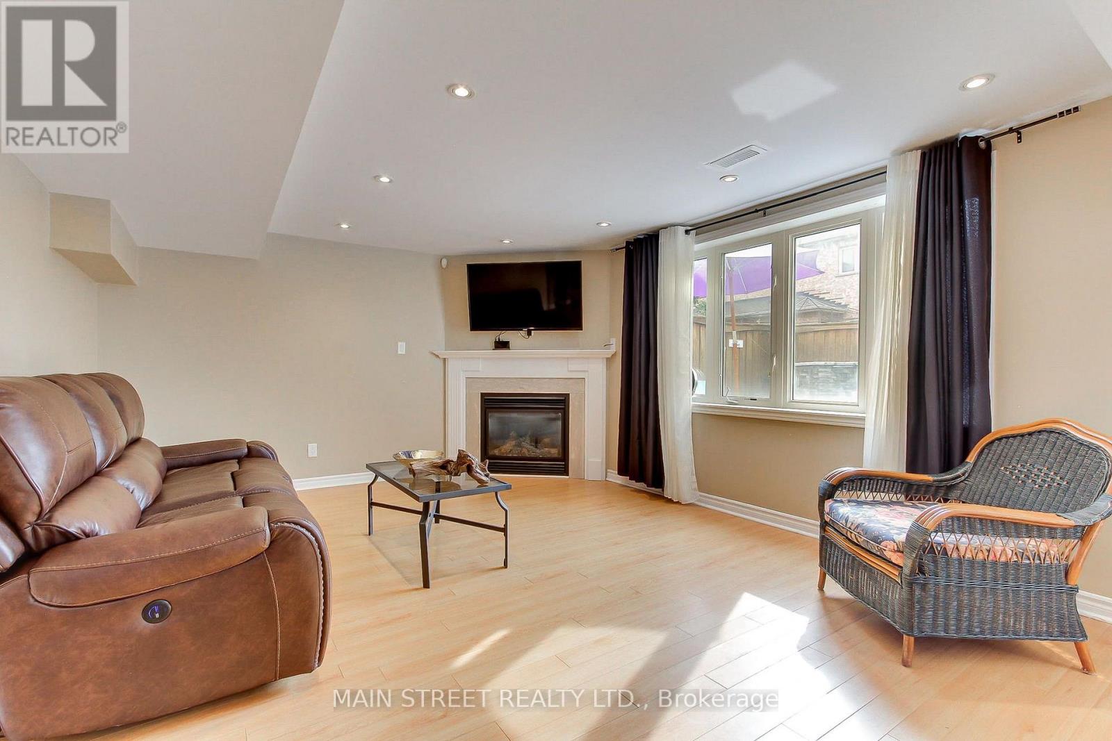 196 Wainscot Avenue Property Photo 31