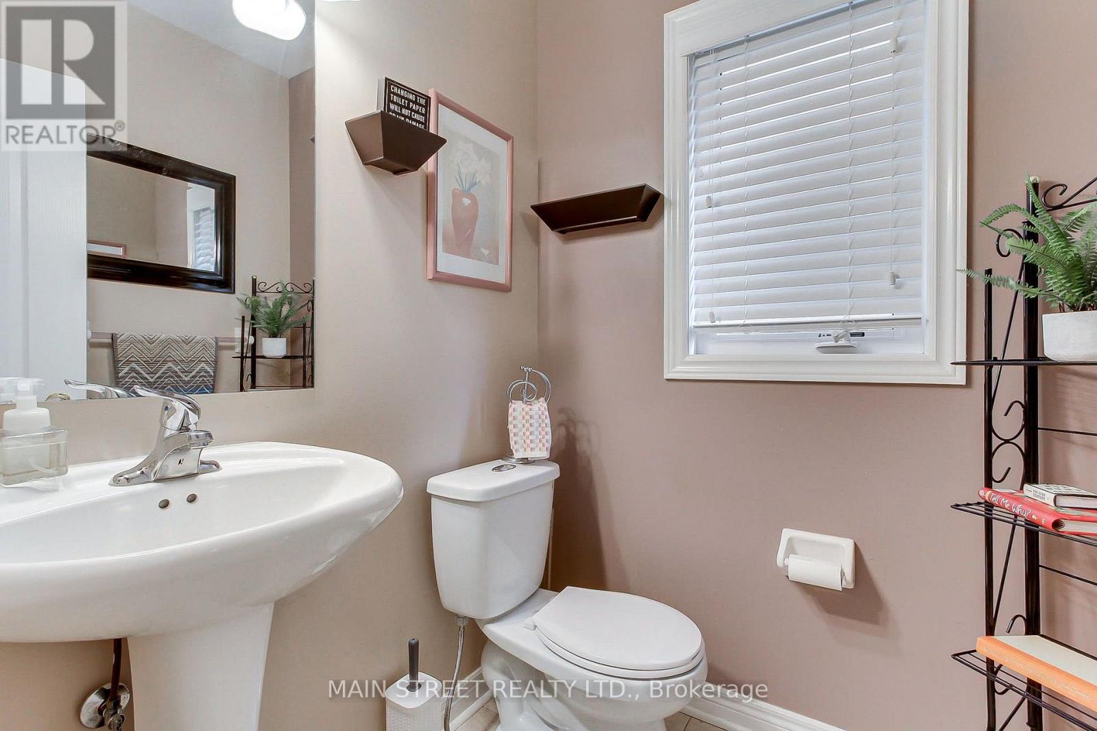 196 Wainscot Avenue Property Photo 44