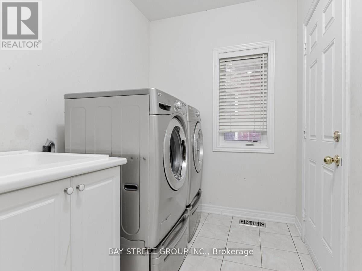 80 Geddington Crescent Property Photo 15