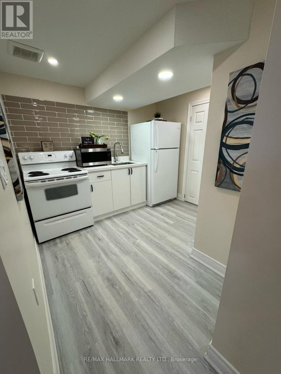 Room 2 - 248 Crossland Gate Property Photo 3