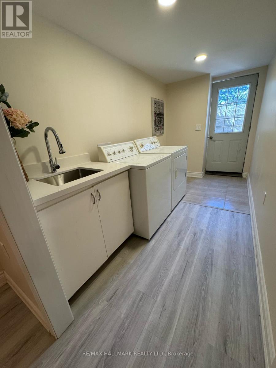 Room 2 - 248 Crossland Gate Property Photo 7