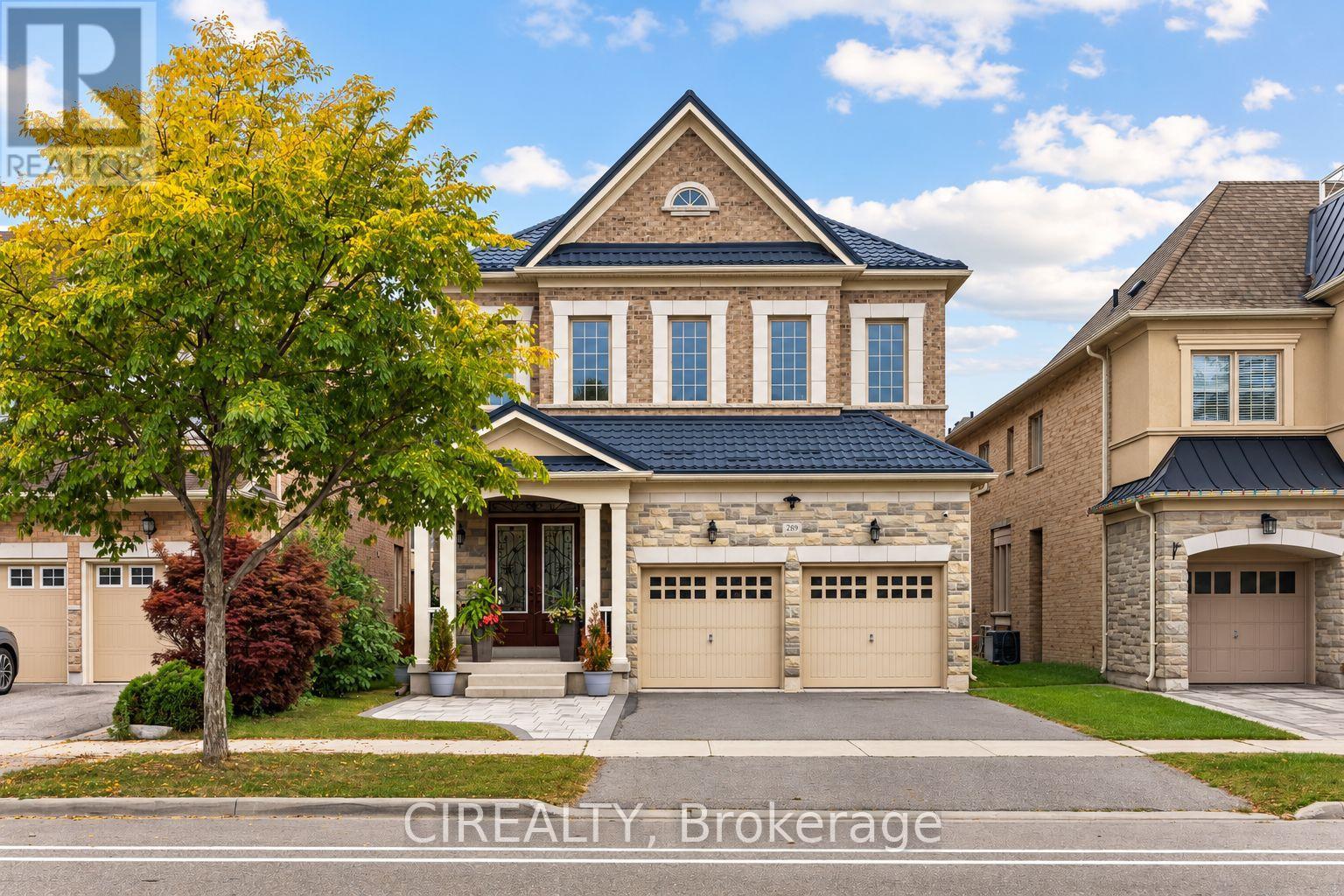 289 Chatfield Drive Property Photo 1